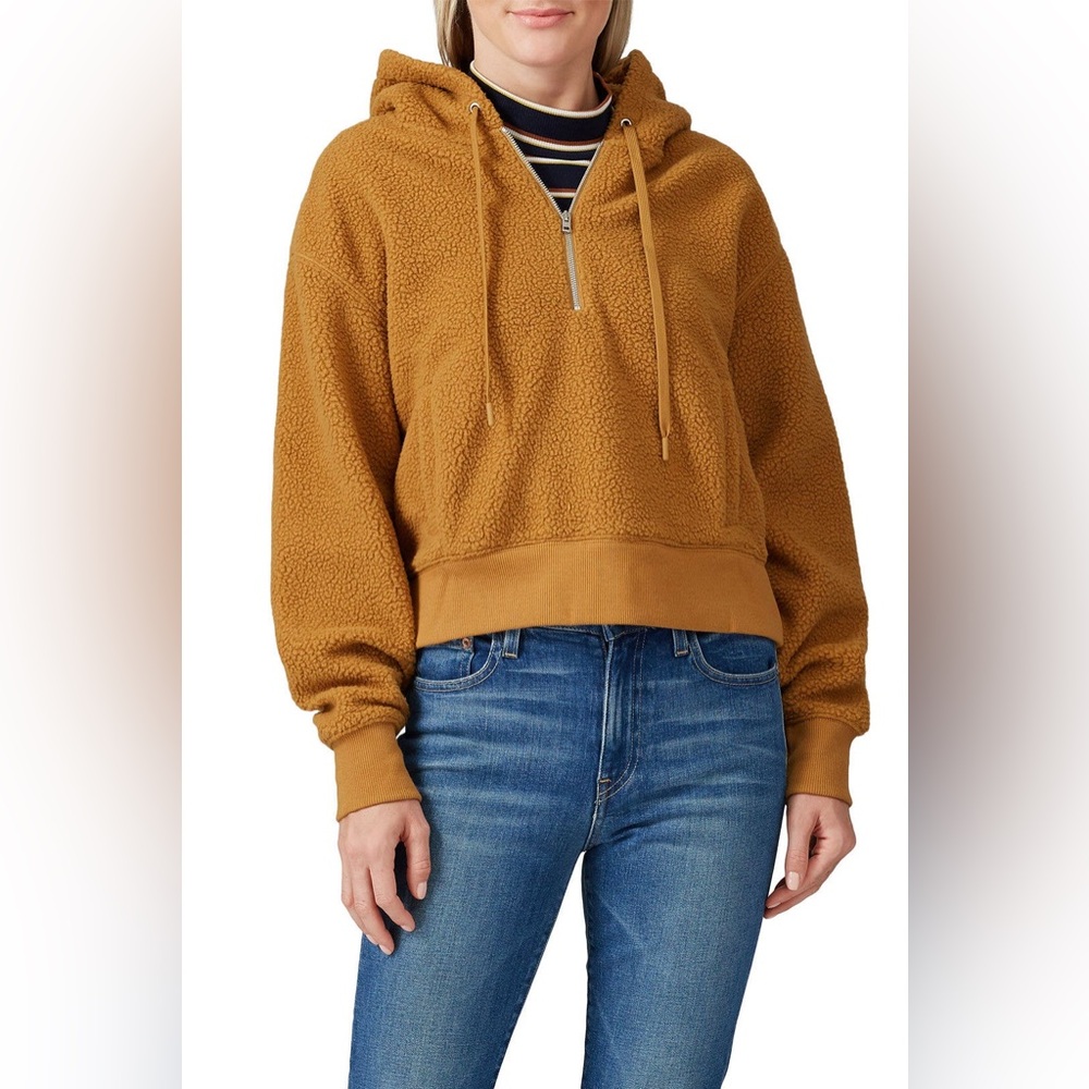 Club Monaco Faux Sherling Teddy Quarter Zip in color Honey (Size:XS)